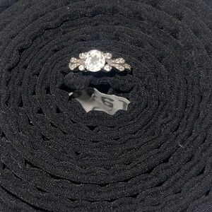Elegant .925 Silver Ring CZ